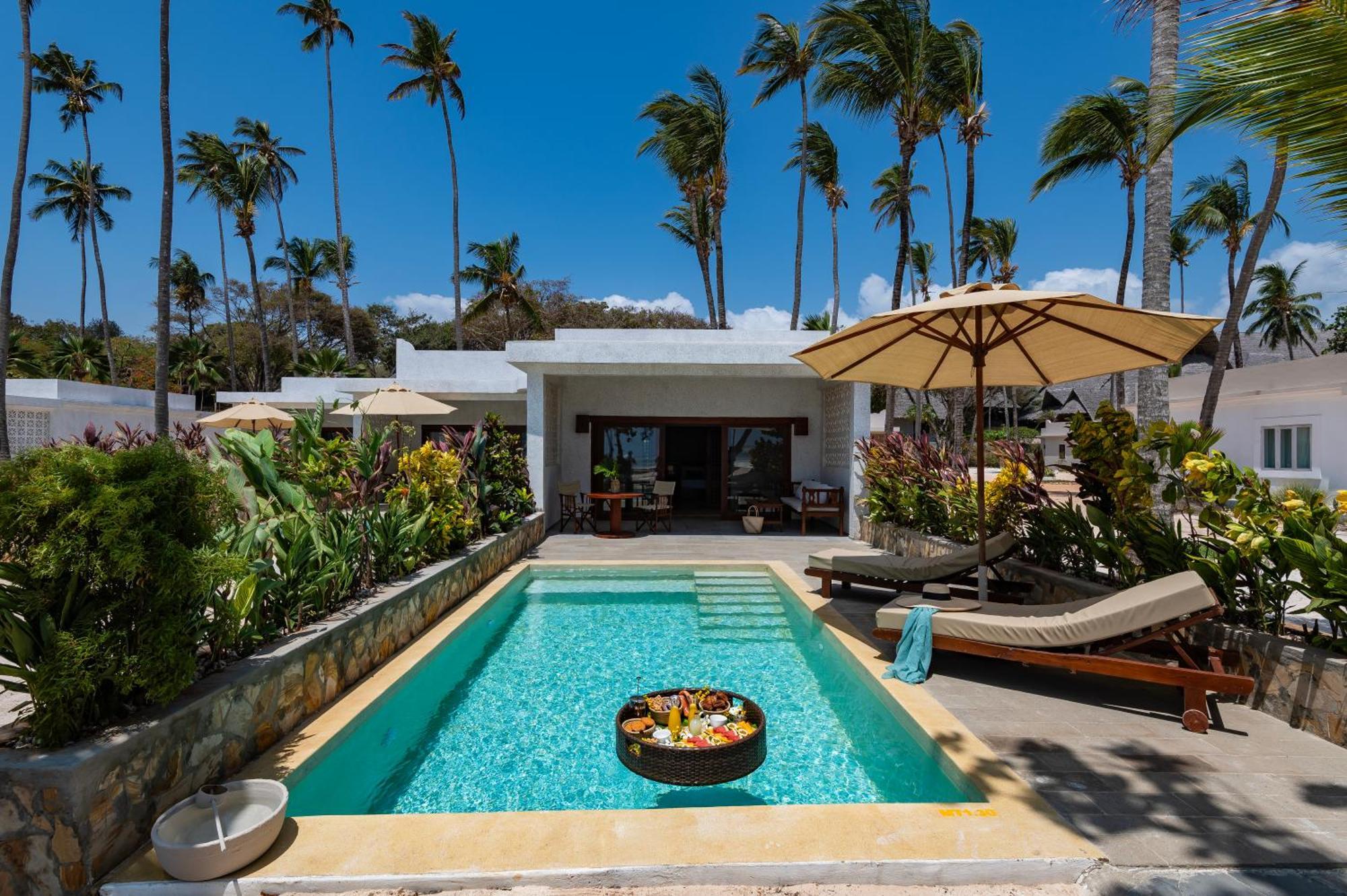 Beach Front Suite with Pool